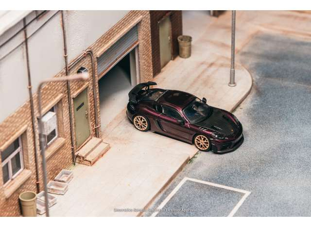 Porsche Cayman GT4RS, amethyst metallic