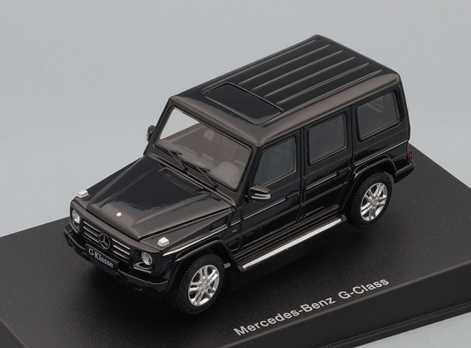 MERCEDES-BENZ G500 (2012), black