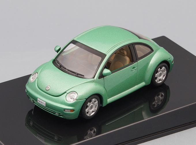 VOLKSWAGEN New Beetle (1999), green