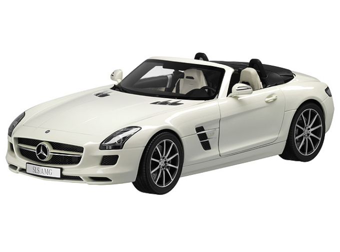 MERCEDES-BENZ SLS AMG R197 (2011), designo white mystic bright