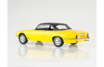 JAGUAR XJ 4.2C RHD, yellow / black