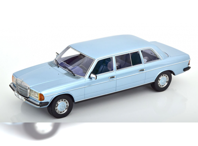 MERCEDES-BENZ W123 Lang (1978), light blue-metallic