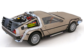 DELOREAN DMC 12 Back To The Future Part 1, mit Hund Einstein (1983)