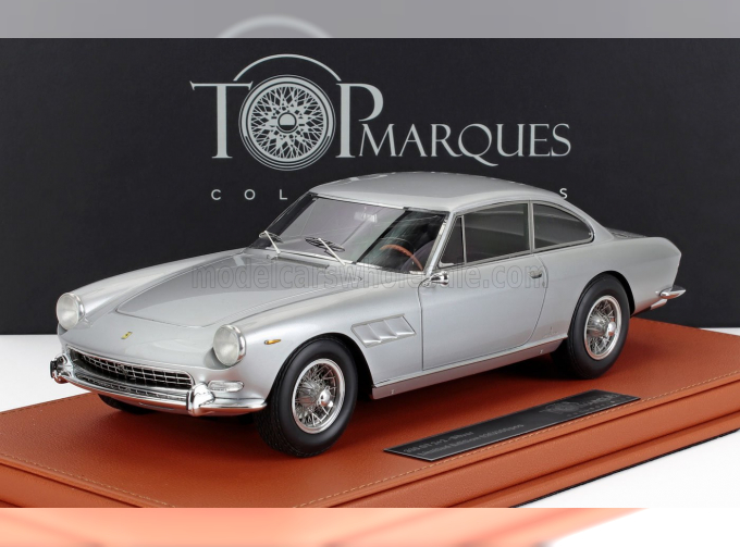 FERRARI 330 Gt 2+2 (1965), silver
