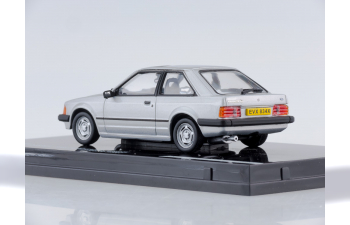 FORD Escort MKIII GL (1981), starto silver