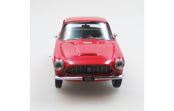 ОСКА 1600 GT купе производства Фиссоре (1961), красный