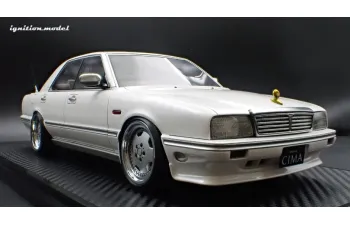 NISSAN Cedric Cima (Y31), pearl white