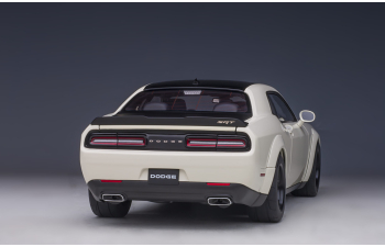 Dodge Challenger Demon SRT белый с черным