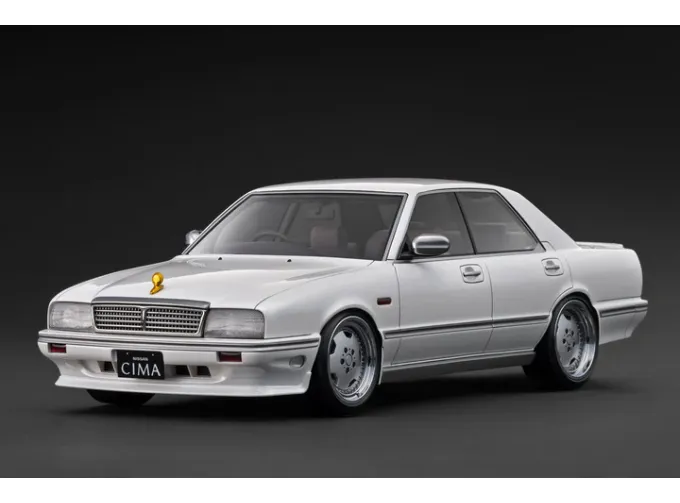 NISSAN Cedric Cima (Y31), pearl white