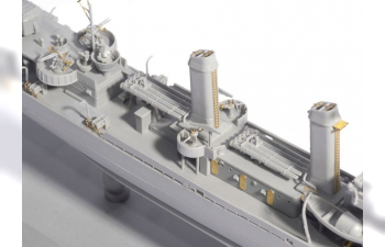 Сборная модель U.S.S. BENSON DD-421 BENSON CLASS DESTROYER 1945 (SMART KIT)