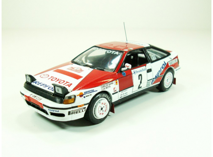 TOYOTA Celica "2", серия IXO Rally, белый с красным