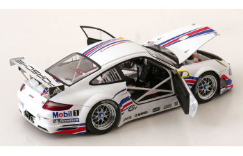 PORSCHE 911 GT3 RSR (997), Mobil