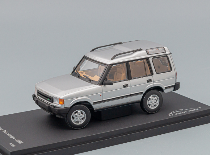 LAND ROVER DISCOVERY - SILVER