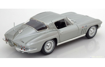 CHEVROLET Corvette Coupe 2-door (1965), silver
