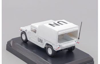 HUMMER H1 United Nations, white