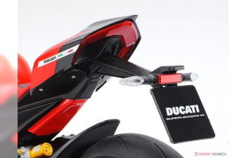 Сборная модель Ducati Superleggera V4