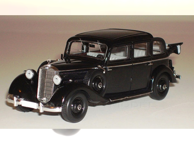 Mercedes-Benz 260D Pullman Landaulet 1940 (black)