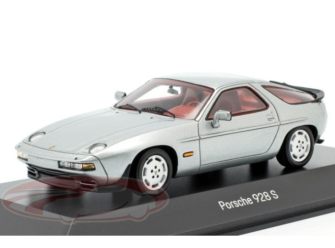 PORSCHE 928 S (1980), silver