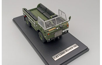 LAND ROVER 101 Forward Cotrol (1968-1978), matt khaki / silver
