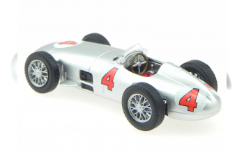 MERCEDES-BENZ F1 W196R #4 J.M. Fangio чемпион, 1954