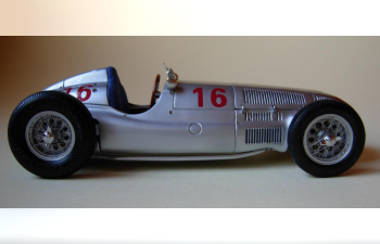 MERCEDES-BENZ W165 No 16  Winner of Tripolis (1939), silver