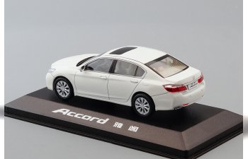 HONDA Accord CR (2013), white
