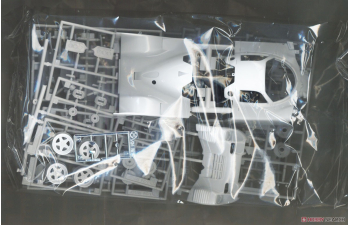 Сборная модель Nissan R91CP "1992 Daytona Winner"