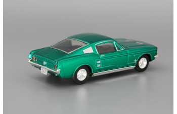 FORD Mustang Fast Back (1967), green metallic