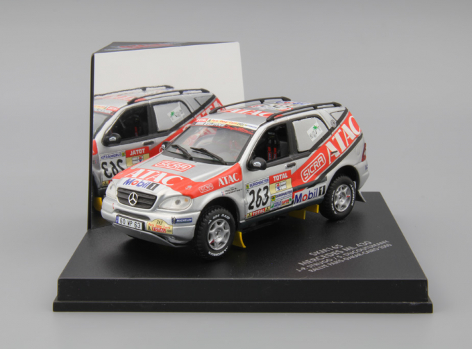 MERCEDES-BENZ ML 430 J-P. Strugo / S. Ducoutumany Rallye Paris-Dakar-Cairo (2000), silver / red