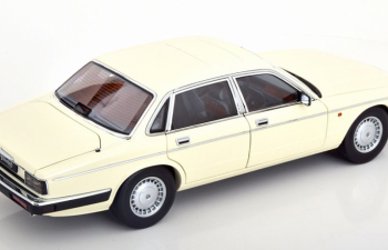 JAGUAR Daimler Xj6 (xj40) (1986), Glacier White