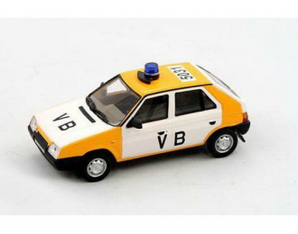 SKODA Favorit VB милиция Чехословакии (1987), white / yellow