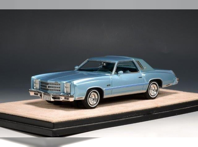 CHEVROLET Monte Carlo (1976), Light Blue Metallic