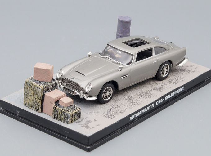 ASTON MARTIN DB5 "James Bond: Goldfinger" (1964), silver