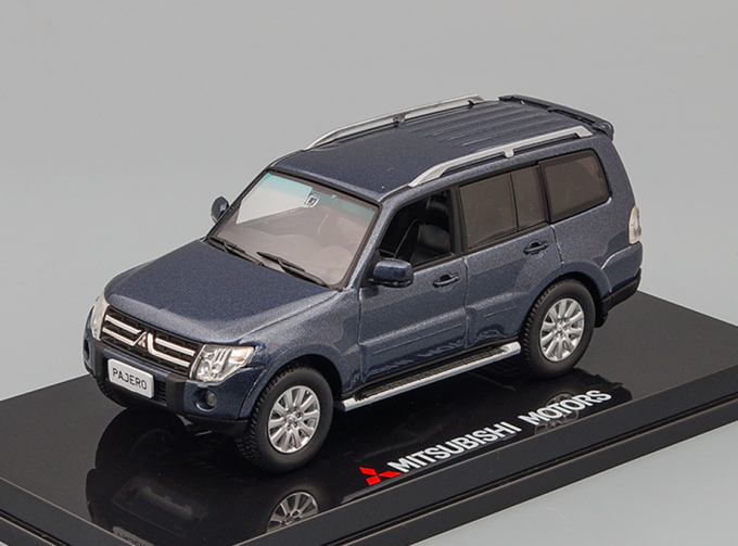 MITSUBISHI Pajero IV, graphit grey