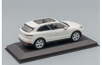 PORSCHE CAYENNE - 2017 - WHITE