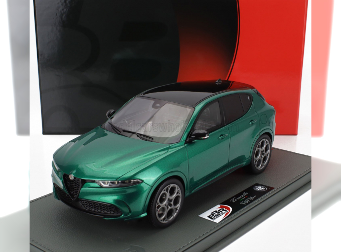 ALFA ROMEO Tonale Tributo Black Roof (2023) - Con Vetrina - With Showcase, Verde Montreal - Green Met