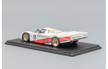 PORSCHE 962 C No 10 Le Mans (1987)