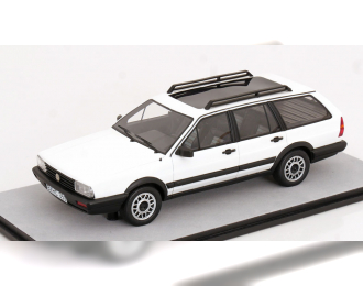 VOLKSWAGEN Passat 32b Variant (1980-1989), white