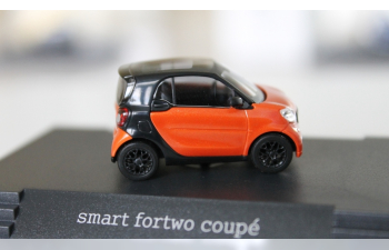 SMART fortwo с453 черно-оранжевый (11/14-)