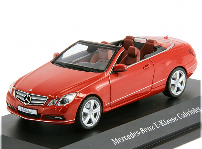 MERCEDES-BENZ E-Klasse Cabriolet, red