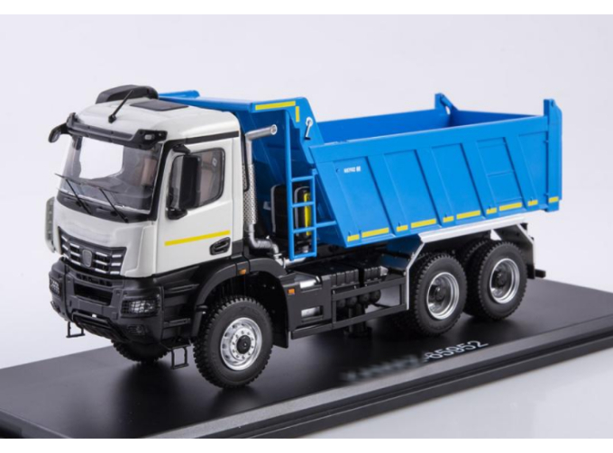 Камский грузовик 65952 самосвал, синий / белый