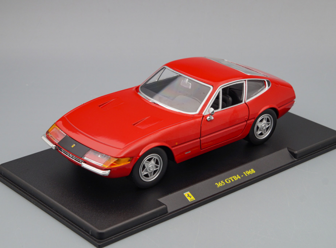 FERRARI 365 Gtb/4 1968 - Con Vetrina - With Showcase, Red