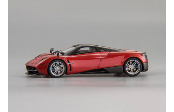 PAGANI Huayra (2011), met. red