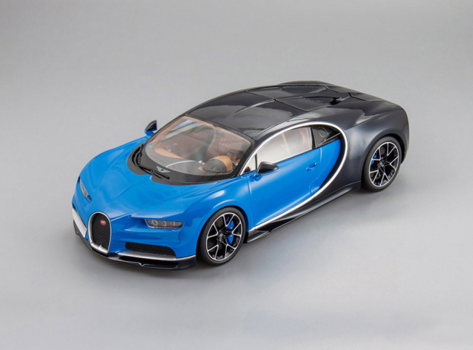 Bugatti Chiron (blue)