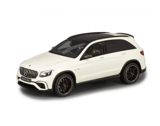Mercedes-AMG GLC63 2018 X205, white