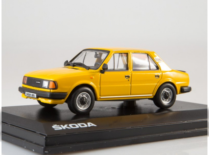 SKODA 120L (1984) yellow