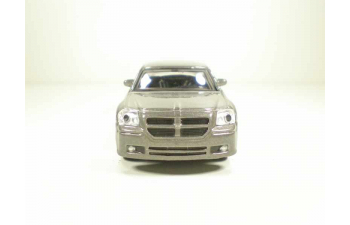 DODGE Magnum R/T, серый металлик