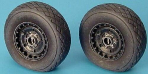 Набор дополнений Me 262A Schwalbe wheels + paint mask