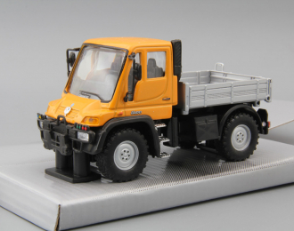 MERCEDES-BENZ Unimog U400, orange / silver