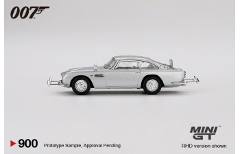 ASTON MARTIN DB5 “Goldfinger” (French Poster), silver